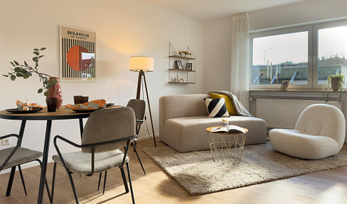 Bezugsfrei: stilvoll modernisierte 2-Zi.-Whg mit Loggia, Aufzug & TG in ruhiger Toplage - nah zur U6