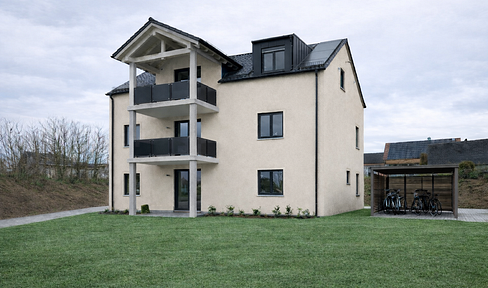 Luxurious new build 4-room first floor apartment with garden in Großmehring