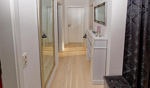 Free of commission: Beautiful, bright and quiet 3-room apartment with balcony in Karlsruhe's Oststadt district