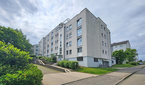 Freshly renovated, ready-to-occupy 1-room apartment with balcony in an attractive location in Biberach