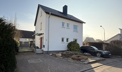 Einfamilienhaus mit 5 Zimmern - Wohnglück in unvergleichlicher ruhiger Lage