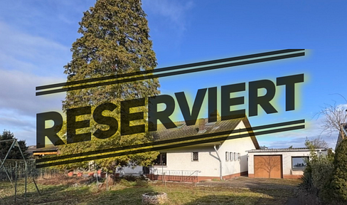 Plenty of space to live: Detached house with large garden and double garage in Gernsheim