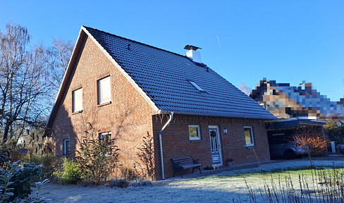 Kernsaniertes Einfamilienhaus mit großzügigem Grundstück