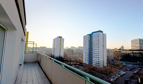 4-Zimmer-Wohnung mit Penthouse-Gefühl in Berlin-Mitte – renoviert - provisionsfrei