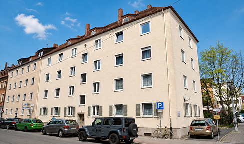 Stilvoll wohnen im Herzen Erlangens – charmante 3-Zimmer Altbauwohnung in bester Innenstadtlage
