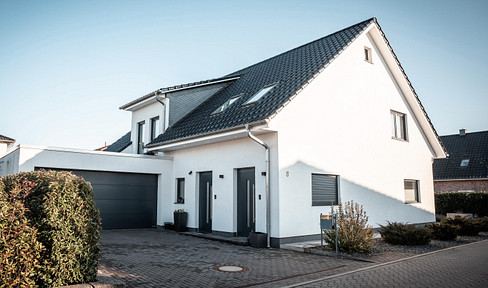 Modernes Einfamilienhaus (KfW 55) mit Einliegeroption in attraktiver Lage