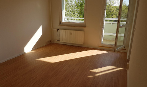 ...Balkon Südseite! fantasicher Blick ins Grüne!