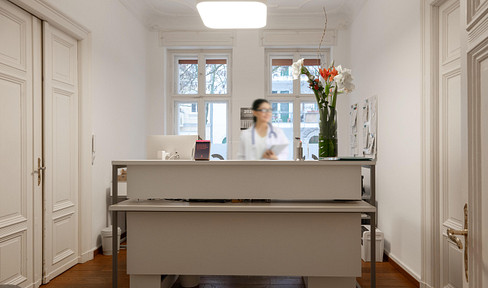 4,6% Mietrendite im Prenzlauer Berg - Vermietete Praxisräume - Saniert, Staffelmiete, Provisionsfrei