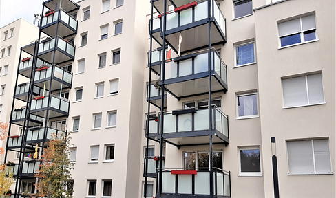 2 rooms, 54 m²: Apartment with balcony and fitted kitchen in Pforzheim (1st floor)