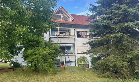 Außergewöhnliche komplett sanierte 4-Zimmerwohnung mit besonderem Flair und toller Raumaufteilung