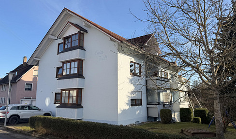 Completely renovated 4-room apartment with a unique atmosphere and a fantastic layout.