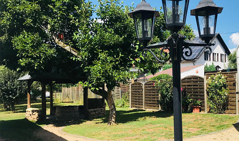 House with charm and large garden