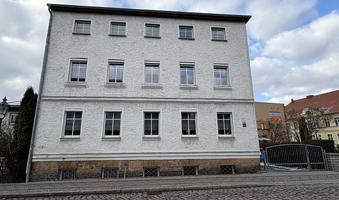 Schöne 3-Raum Dachgeschosswohnung mit zwei Keller und einem Stellplätzen im Herzen von Eberswalde