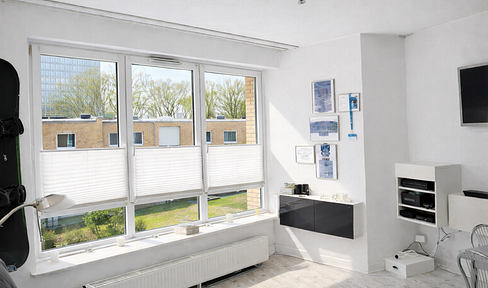 2-room apartment near St. Georg & Alster | south-west | modernized | 44 m²