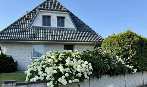 Gemütliches Einfamilienhaus mit Garten & zwei Terrassen – Beste Lage in Ritterhude