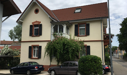 Wunderschöne DHH in Müllheim als großes EFH oder als 2 FMH zu nutzen.