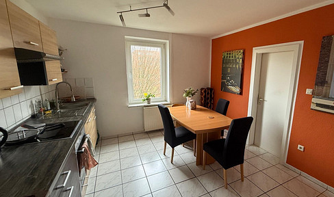 Bright 3-room apartment with a cozy atmosphere, located in Dortmund, near Borsigplatz.
