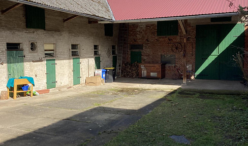 Zu mieten: Hof mit Haus und Scheune zur vielseitigen Nutzung