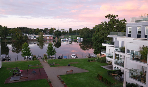 Exklusive 3 Zimmer-Wohnung mit 1 TG-Stellplatz und Wallbox in direkter Wasserlage in Berlin-Köpenick