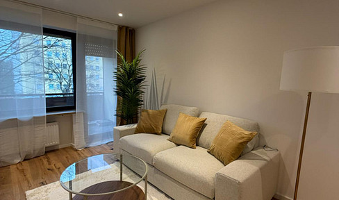 Bright, fully furnished one-bedroom apartment with a balcony – Available for the first time after renovation.