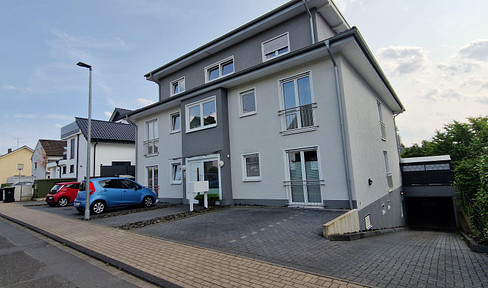 Ohne Makler, EG 3-Zimmer Eigentumswohnung in Mitte Lohmar mit Garten, Aufzug und Tiefgarage