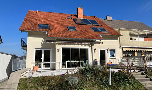 Two-family house in Neu-Isenburg/Buchenbusch