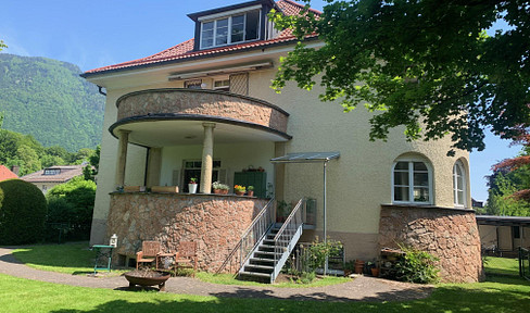 3-room DG-apartment in "vacation location", dreamh. View of the mountains with EBK and garden use!