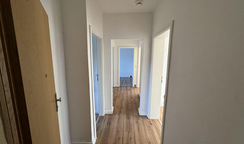 Warlitz - Newly renovated, quiet 3-room ground floor apartment available for rent immediately.