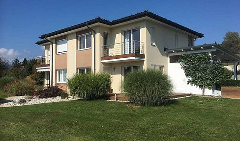 Wohnung in einem Doppelhaus