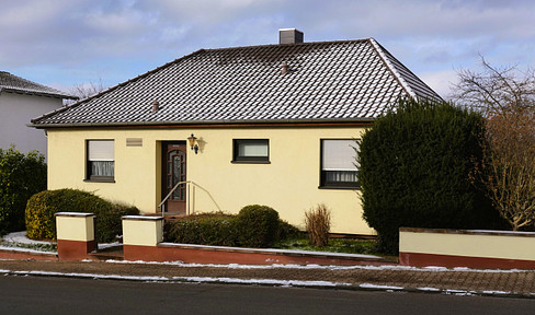 Detached house in a preferred location with a view - private sale