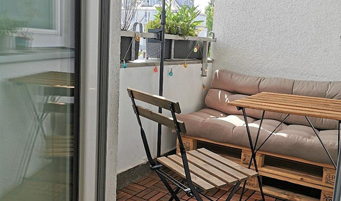 Suitable for shared flat: Friendly, bright 3-room apartment with south-west facing loggia