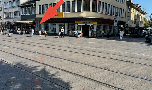 Commercial space for creative ideas in the pedestrian zone