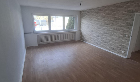Bright 3-room apartment with balcony, available immediately