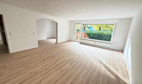 Spacious, freshly renovated apartment 4 bedrooms with terrace in Essen-Steele