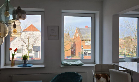 Tolle Wohnung im 1. OG mit 4 ZKB, EBK & Gäste-WC