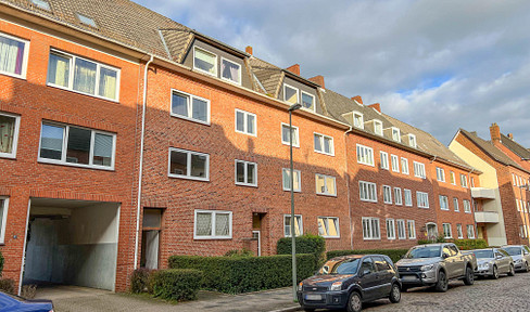 First occupancy after renovation: Chic 1-room apartment (ground floor) in Neumünster - 40 m²