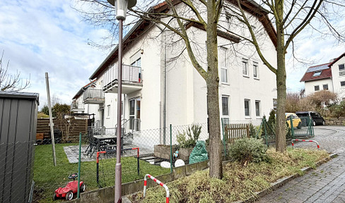 Commission-free I Two-family house with two high-quality maisonette apartments