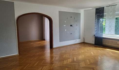 Spacious 4.5 room oasis in Heilbronn East with fantastic, large terrace and 2 balconies