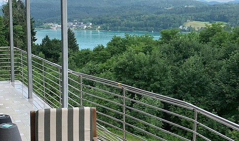 Condominium with a view of Lake Wörthersee