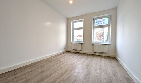 Zimmer in WG - In zentraler frisch sanierter 3-Zimmer-Wohnung im 1 OG