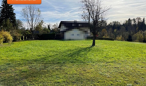 Grundstück mit Baugenehmigung in Top Lage