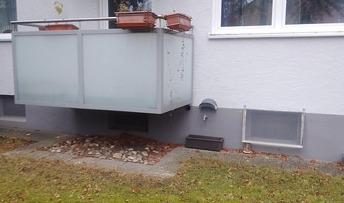 Price reduction One-room apartment Langweid-Foret available immediately.