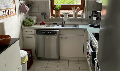 Well-kept 3 room apartment with balcony from private owner