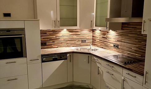 3-room apartment with 3 balconies ☀️, 2 parking spaces, and a hobby room. Available after May.