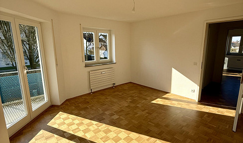 Frisch sanierte 3‑Zimmer‑Wohnung mit 3 Balkonen, 2 Stellplätzen & Hobbyraum - nicht mehr lange...