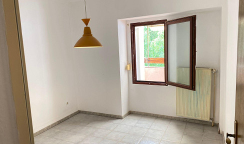 Wohnung in Ottweiler Nähe Innenstadt renoviert zu vermieten mit Balkon