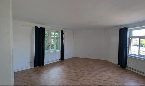 Bright 2-room apartment in an old building with fitted kitchen in Mainz-Neustadt