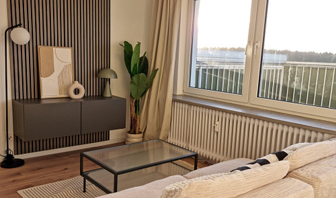 Refurbished penthouse with XXL roof terrace - all-in warm rent