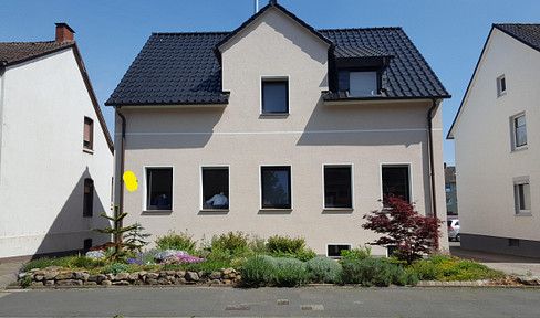 Großzügiges Haus mit auf 800 m² Grundstück mit ca.60 m² naturbelassenen Schwimmteich  in Herten