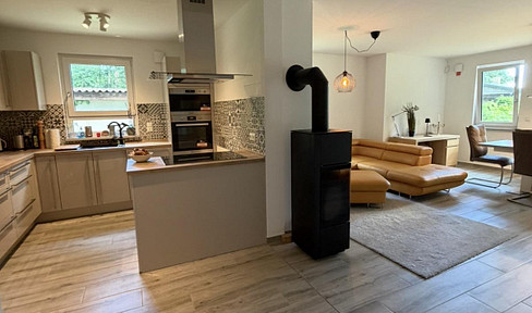 Hochwertige 4-Zimmer-EG-Wohnung teilmöbliert mit Kamin und Terrasse in Klausdorf am Mellensee
